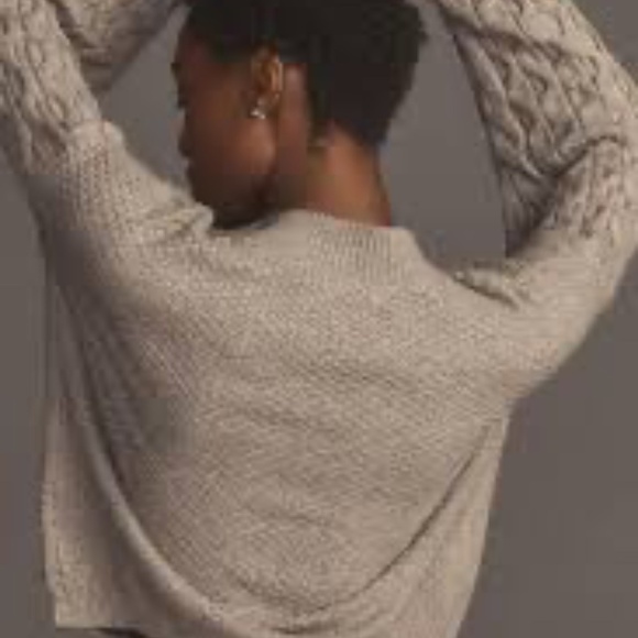NWT Anthropologie Grey  4SI3NNA Long Sleeve Cropped Cable Sweater Small - Picture 2 of 7
